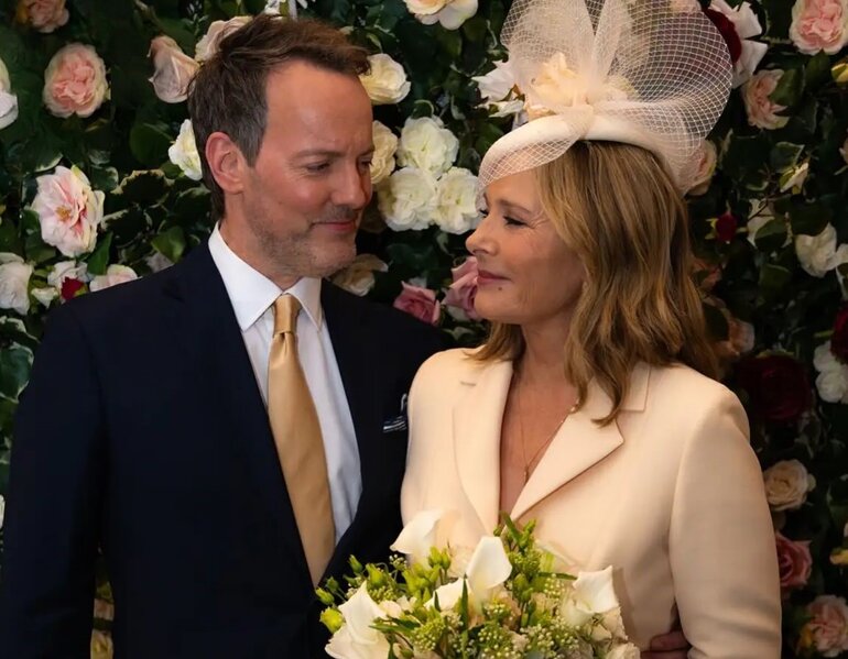 69 yaşlı məşhur aktrisa ərə getdi - FOTOLAR