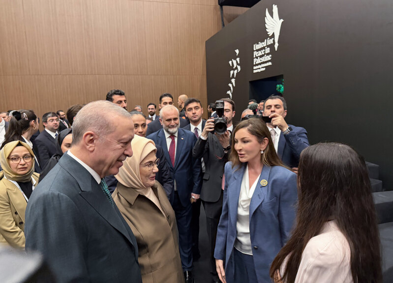 Birinci xanımlar Antalya Forumununda - Foto