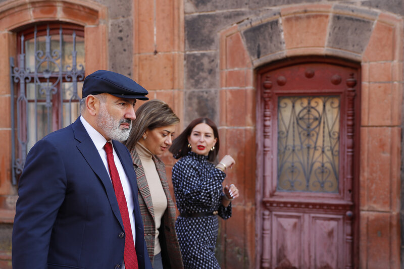 Paşinyanın yeni imici - FOTO