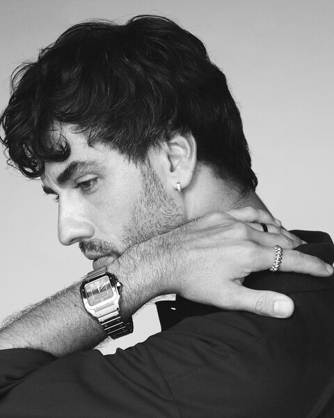 Aras Aydın 'Vogue Türkiye'nin üz qabığında - FOTOLAR