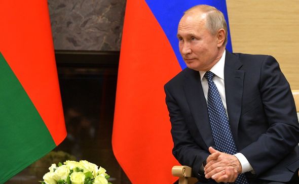 Putin Mehriban Əliyevanı "Dostluq" ordeni ilə təltif edib - FOTO/VİDEO