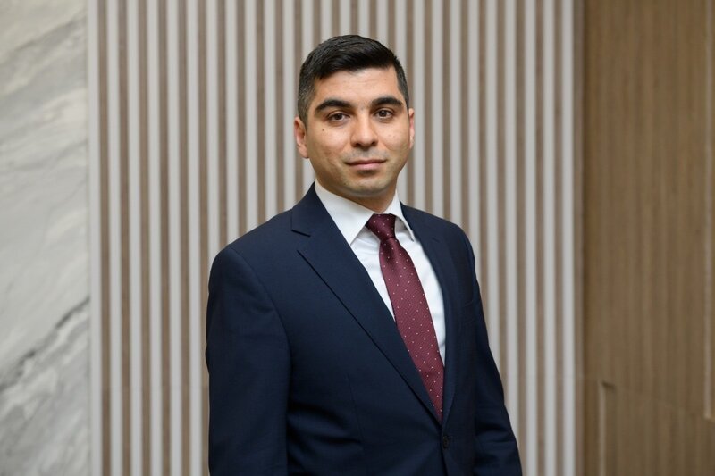 Rəqəmsal inkişaf və nəqliyyat nazirinə yeni müavin təyin olunub