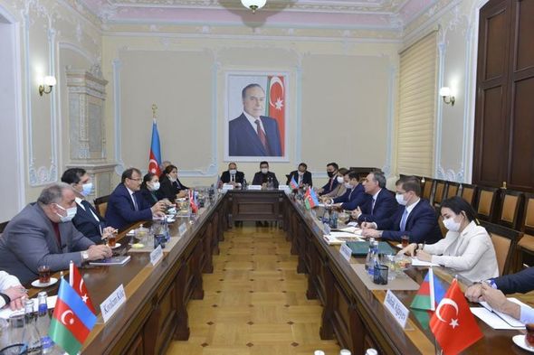 Kamran Əliyev Türkiyə nümayəndə heyəti ilə görüşdə Qarabağda sülhməramlı missiyanı müzakirə edib - FOTO