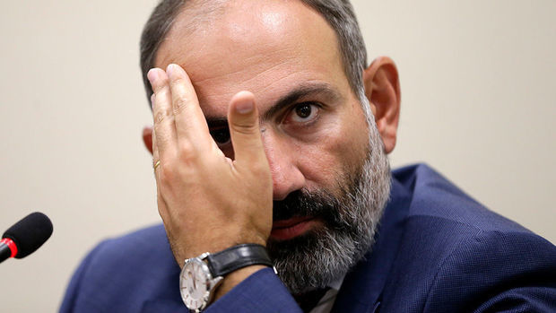 Nikol Yeni il müraciətində xalqdan üzr istədi