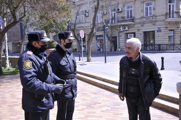DİN xüsusi avtomobillərlə küçə və prospektlərdə, məlhəllədaxilli yollarda əhaliyə xəbərdarlıq edir - FOTO