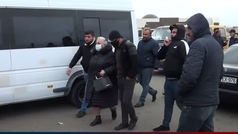 Gəncədə qeyri-qanuni sərnişindaşıma biznesi- VİDEO