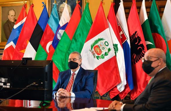 Azərbaycan səfiri etimadnaməsini Peru xarici əlaqələr nazirinə təqdim edib - FOTO