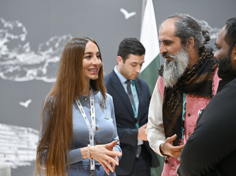 Leyla və Arzu Əliyevalar 'Urban Expo' sərgisində - FOTO