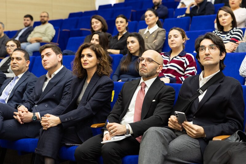 Yelo Bank-da ilk 'Yelo İnvestisiya Paneli' keçirildi - FOTOLAR