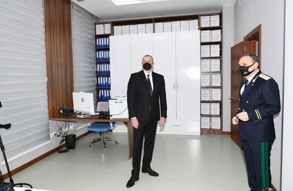 İlham Əliyev Baş Prokurorluğun yeni inzibati binasının açılışında iştirak etdi - YENİLƏNİB + FOTO/VİDEO