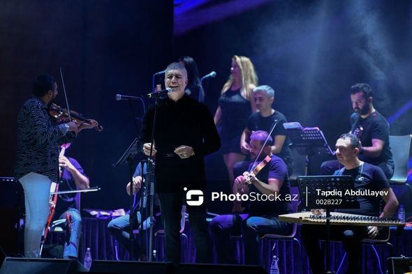 Özcan Denizin Bakıdakı konsertindən FOTOREPORTAJ