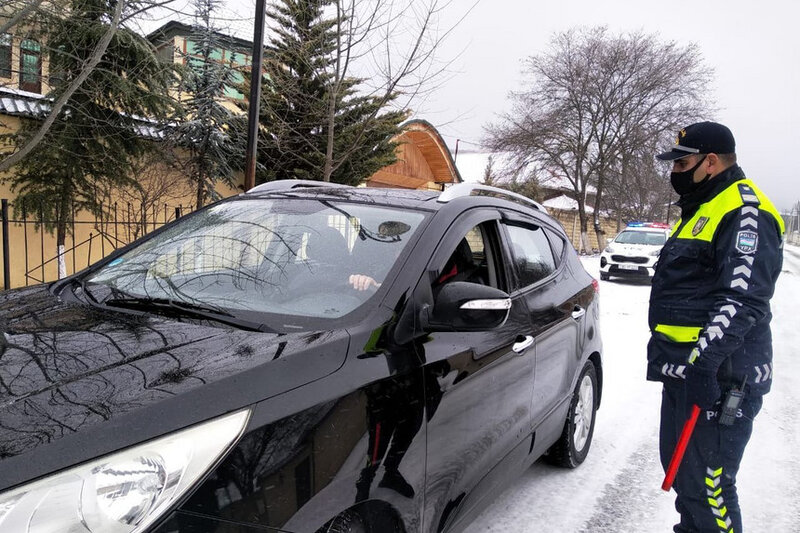 Qar yağması ilə əlaqədar Quba polisi gücləndirilmiş rejimə keçib - FOTO