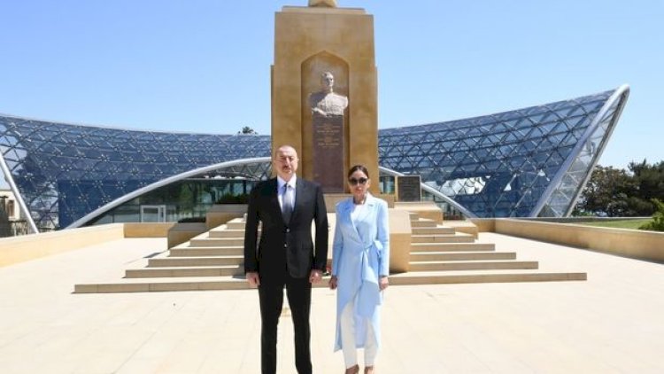 Prezident və xanımı Həzi Aslanovun məzarını ziyarət etdilər