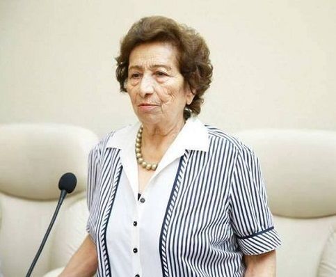 İlham Əliyev və Mehriban Əliyeva Ədilə Namazovanın vəfatı ilə əlaqədar nekroloq imzalayıblar - FOTO