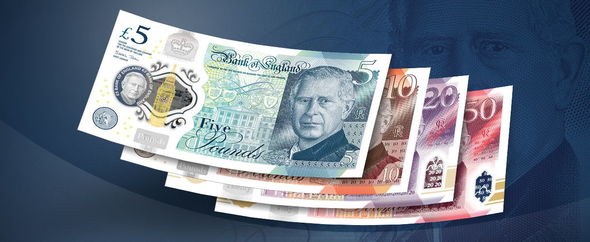 Britaniya əsginaslarında II Elizabetin təsviri əvəzlənir - FOTO