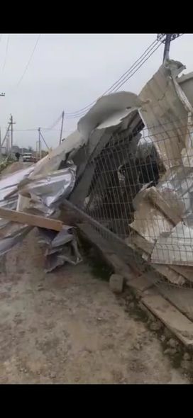 Güclü külək bəzi rayonları işıqsız qoydu - FOTO