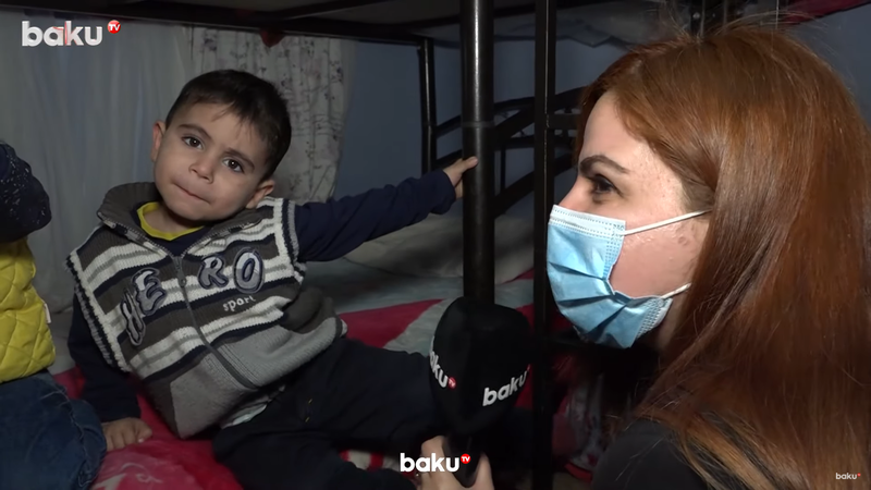 15 ildir əlil arabasına məhkum olan və 29 uşağa analıq edən Aynurə Xudiyeva - VİDEO