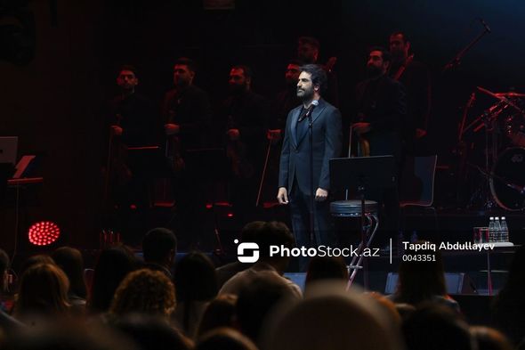 Mahsun Kırmızıgülün Bakıdakı konsertindən FOTOREPORTAJ