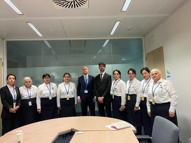 Aİ rəsmiləri 'Qarabağ İtkin Ailələri' İctimai Birliyinin üzvləri ilə görüşüblər