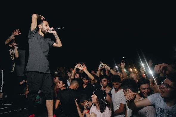 Tanınmış azərbaycanlı reperin halı görənləri dəhşətə gətirir - FOTO