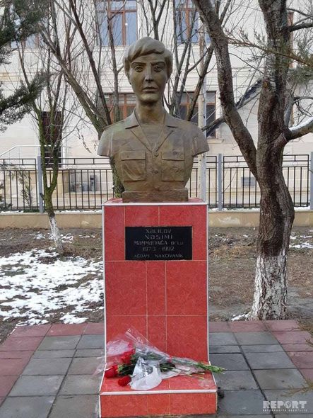 Azərbaycanda bəy və gəlin səs verdi - FOTO