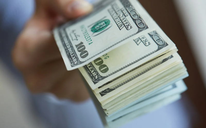 Dollarla bağlı vacib məlumat: Əvvəl ucuzlaşacaq