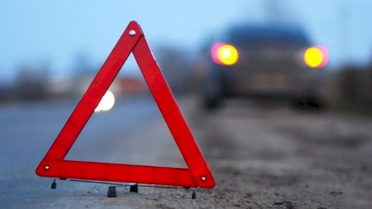 Zabratda yol qəzası: Sürücü öldü, iki nəfərin vəziyyəti ağırdır