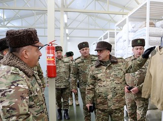 Müdafiə nazirinin müavini Kəlbəcərə gedib - FOTO