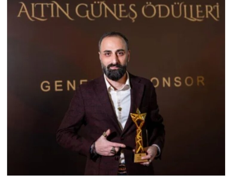 Elşən Gəncəvinin deputatlığa namizədliyi təsdiqlənib