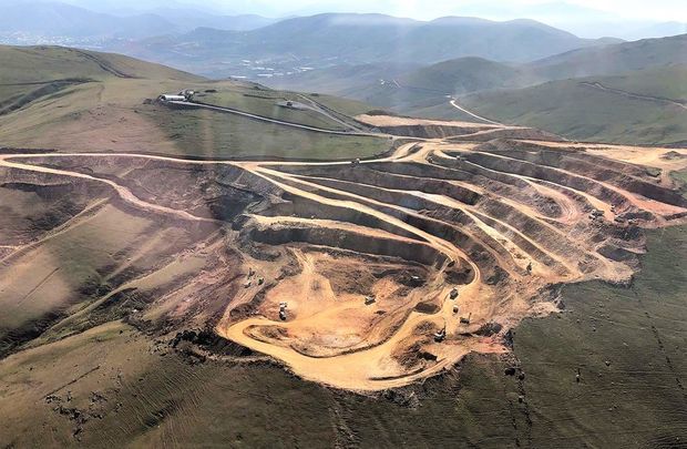 Azərbaycanda "Zəfər" adlı yeni mis-qızıl yatağı kəşf edildi - FOTO 