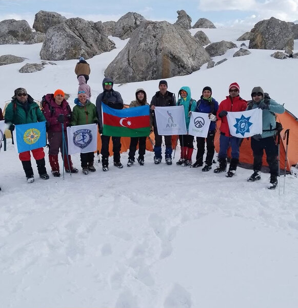 Heydər Əliyev zirvəsinə yürüş təşkil olunub