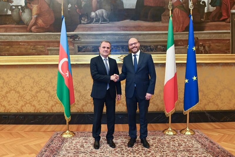 Ceyhun Bayramov İtaliya parlamentinin Palata sədri ilə strateji tərəfdaşlığı müzakirə edib