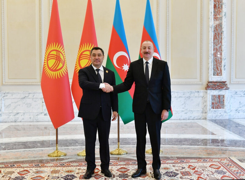İlham Əliyev Sadır Japarov ilə görüşüb - FOTO