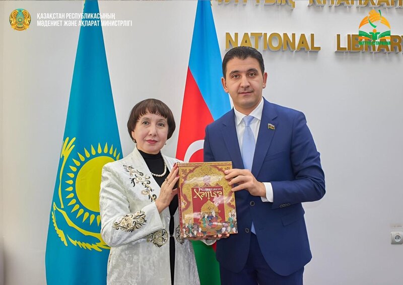Qazaxıstanda 'Heydər Əliyev və gənclər siyasəti' mövzusunda beynəlxalq konfrans keçirildi - FOTOLAR