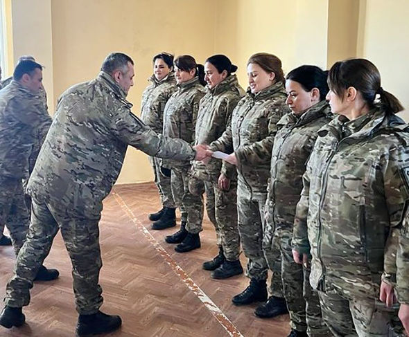 Beynəlxalq Qadınlar Günü münasibətilə Azərbaycan Ordusunda silsilə tədbirlər keçirilib - FOTO