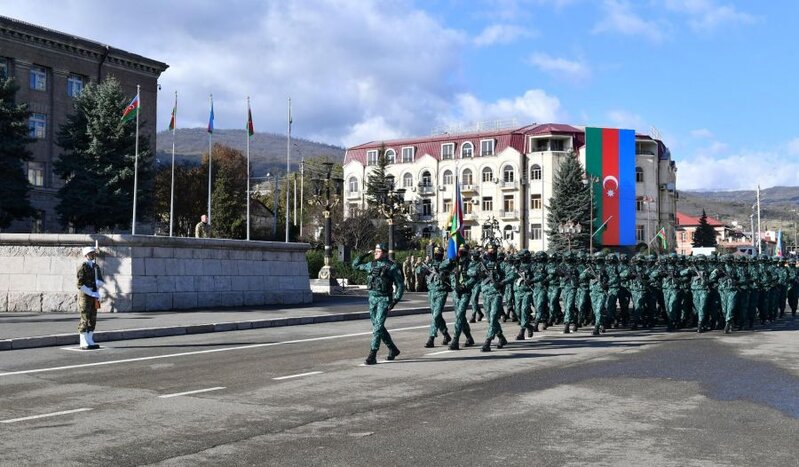 Xankəndi paradına Kərim Vəliyev komandanlıq etdi - FOTO