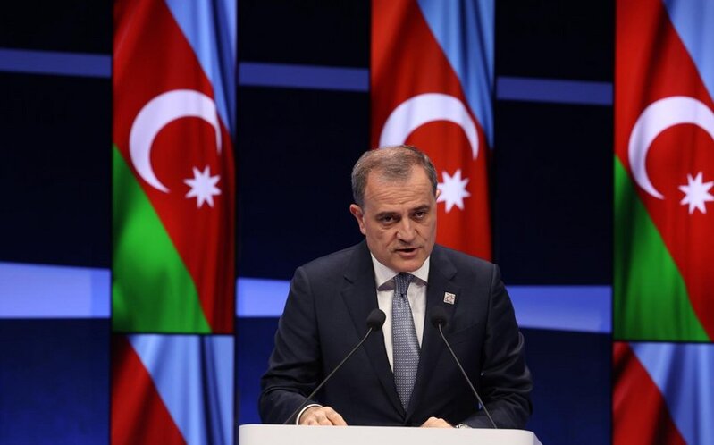 Ceyhun Bayramov Nüvə Enerji Sammitində çıxış edib
