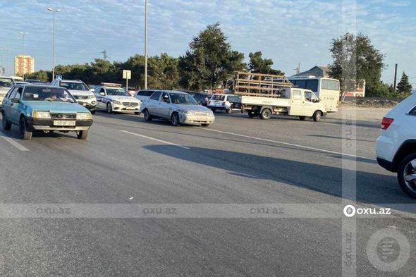 Bakı-Sumqayıt yolunda zəncirvari qəza - FOTO