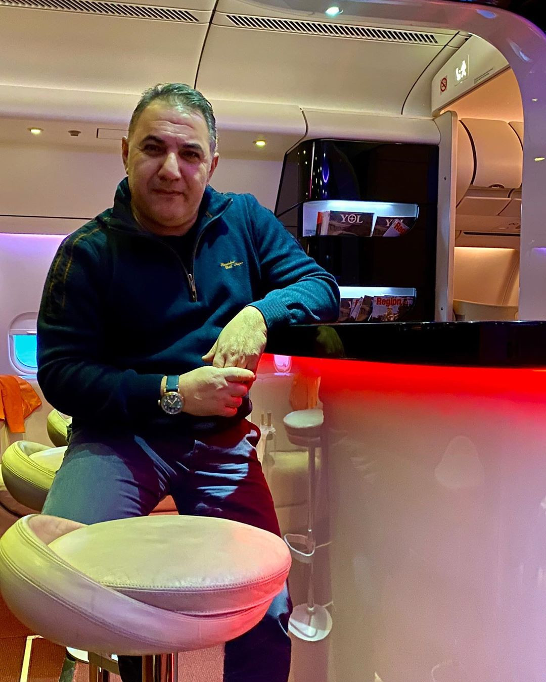 Ədalət Şükürovun dəbdəbəli həyat tərzi, avtomobil kolleksiyası, bahalı nömrələri - FOTO