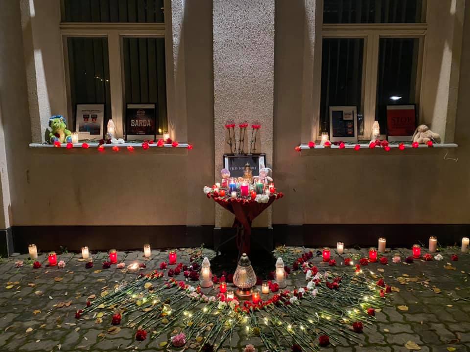 Estoniyada Bərdə terrorunda həlak olanların xatirəsi anıldı - FOTO