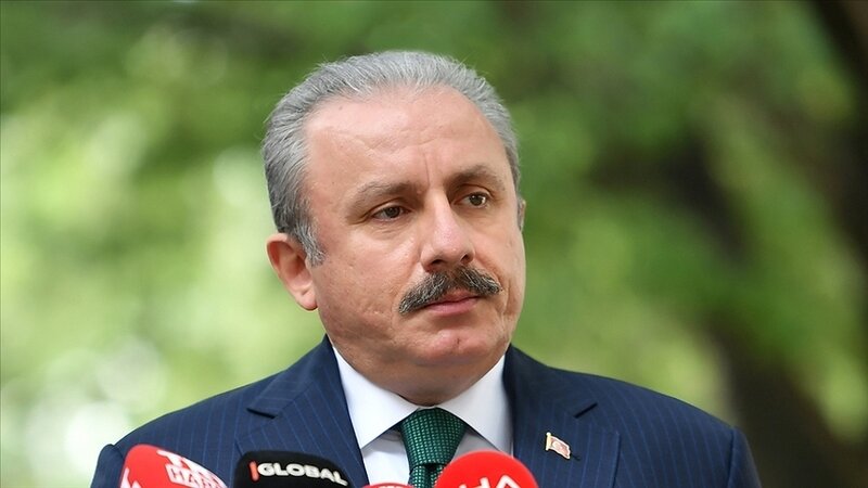 Şentop: "Dağlıq Qarabağı tanıma qərarı verən parlament yalnız Fransa nağıllarında ola bilər