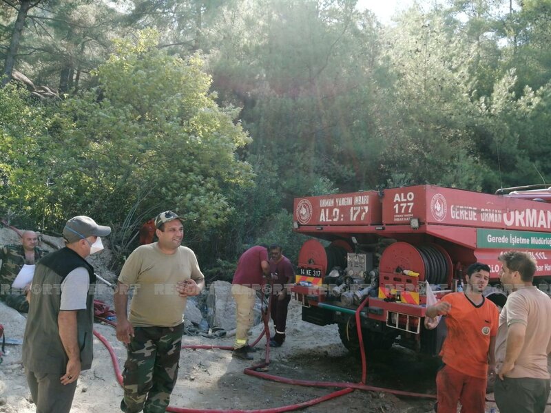 FHN-in qüvvələri Türkiyədə daha bir yanğını söndürdü - FOTO