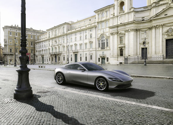 "Ferrari Roma": yeni quruluş ilə tarixi dizaynın kəsişməsində - FOTO