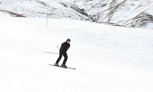 İlham Əliyev və Mehriban Əliyeva "Şahdağ" Turizm Mərkəzində - YENİLƏNİB+FOTO