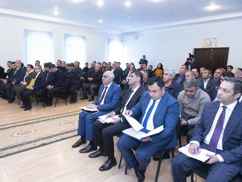 KOBİA-nın iştirakı ilə istixana təsərrüfatlarının sahibkarları ilə görüş keçirilib - FOTO