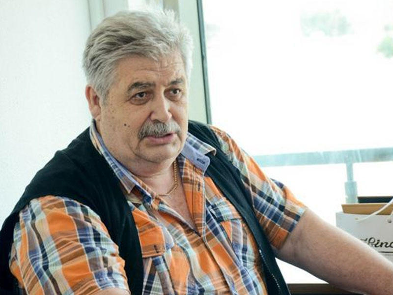 "Neftçilər Xəstəxanası atamın müalicəsinə pul istəyir" - Səidə