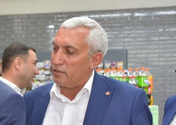 İşçiləri İdris Quliyevin 104 minlik malını oğurladı