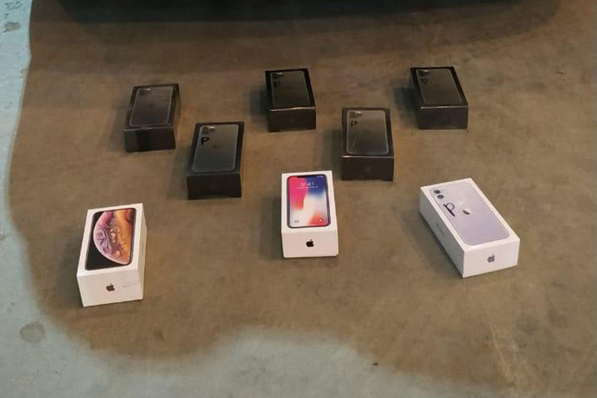 Mobil telefonları sərhəddən gizli keçirmək istədi