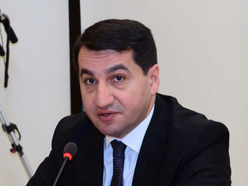 Hikmət Hacıyev: "Azərbaycan Davos İqtisadi Forumunda çox fəal iştirak edir"