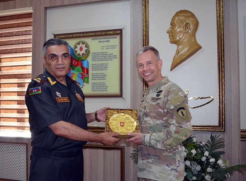 ABŞ generalı Azərbaycan Ordusunun hərbi hissəsinə baş çəkib